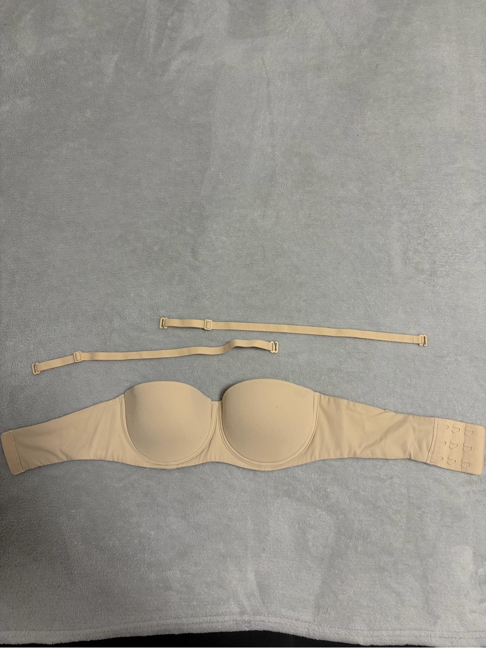 SKIMS Nude Convertible Strapless Bra with Removable Straps